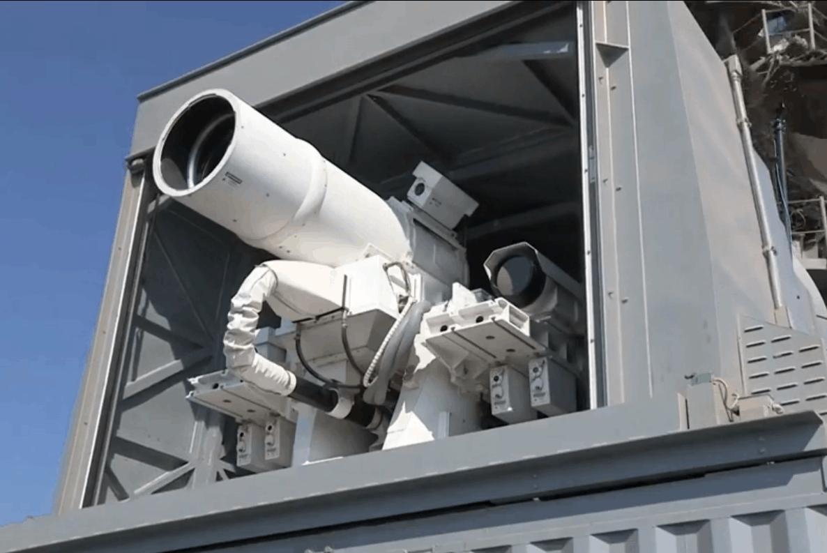 美军打造世界最强激光武器功率提升100万倍