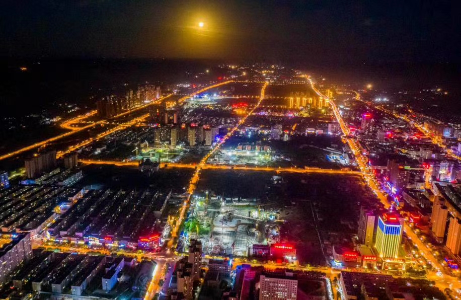 航拍平凉夜景 卜天翔 摄