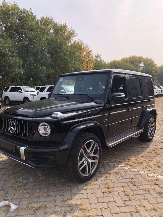 2020款奔驰g63墨版个性越野彪悍十足