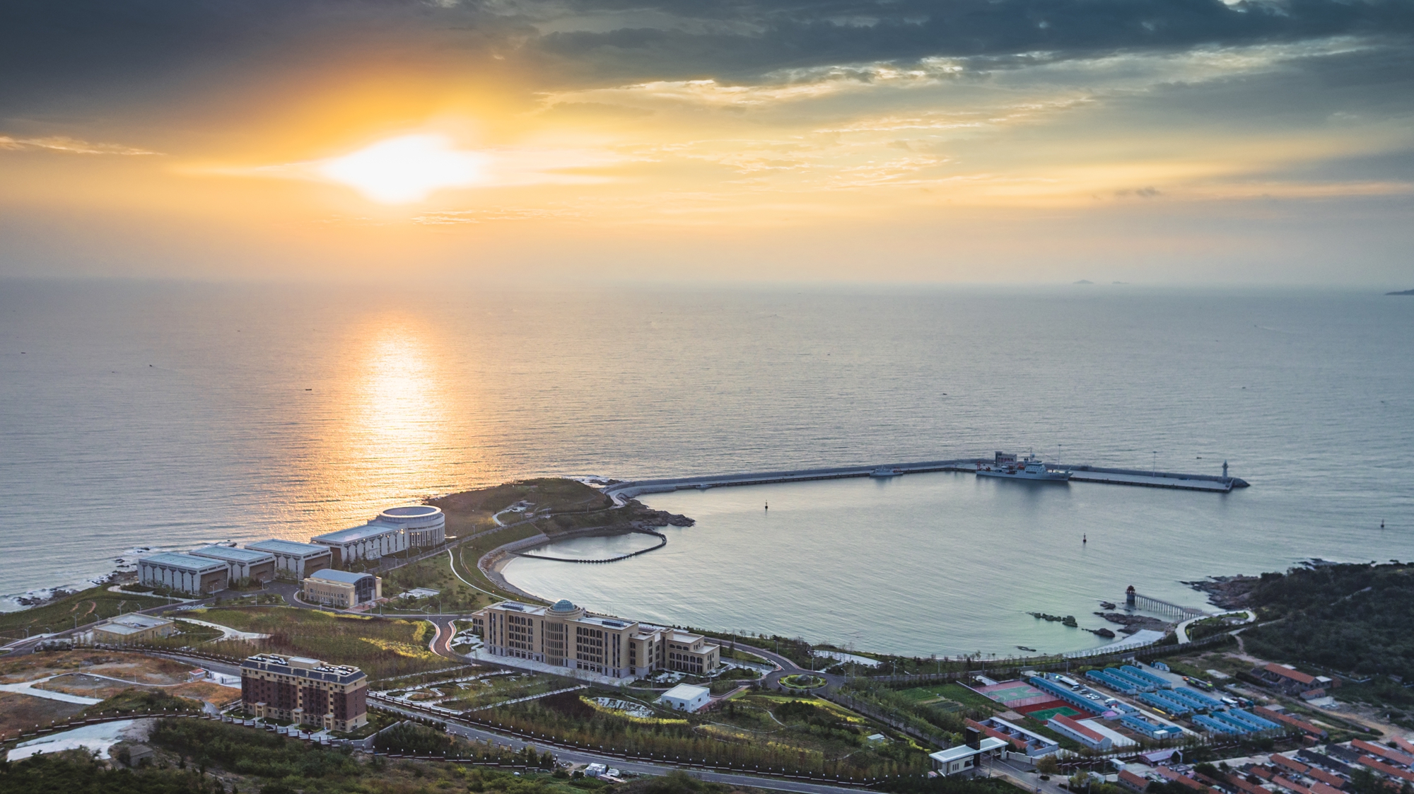 古卫雄风孕育勇敢的精神海洋新城正在迈向崭新征程青岛蓝谷,中国蓝谷