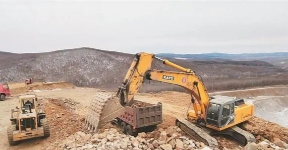 石墨开采现场(受访者提供)