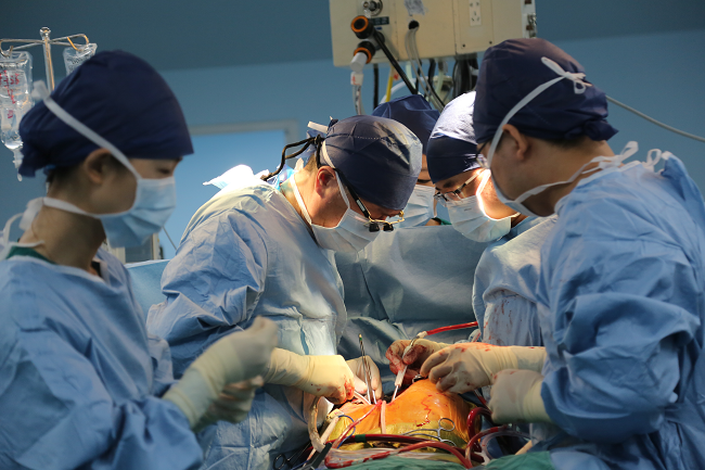 跨越 35年的生命接力 57岁女子三次心脏手术