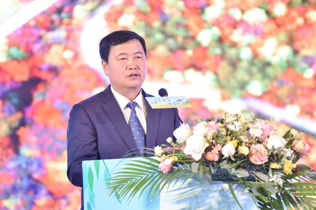 汉中市文化和旅游局局长王耀发布2021中国最美油菜花海汉中旅游文化节
