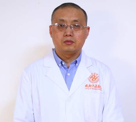 成都风湿医院杨清泉主任专业尽责,技术过硬