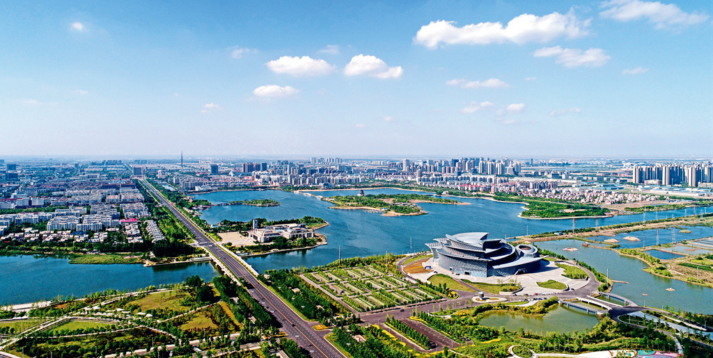 东营正在建设富有活力的现代化湿地城市,"蓝绿交织,清新明亮,湿地在城