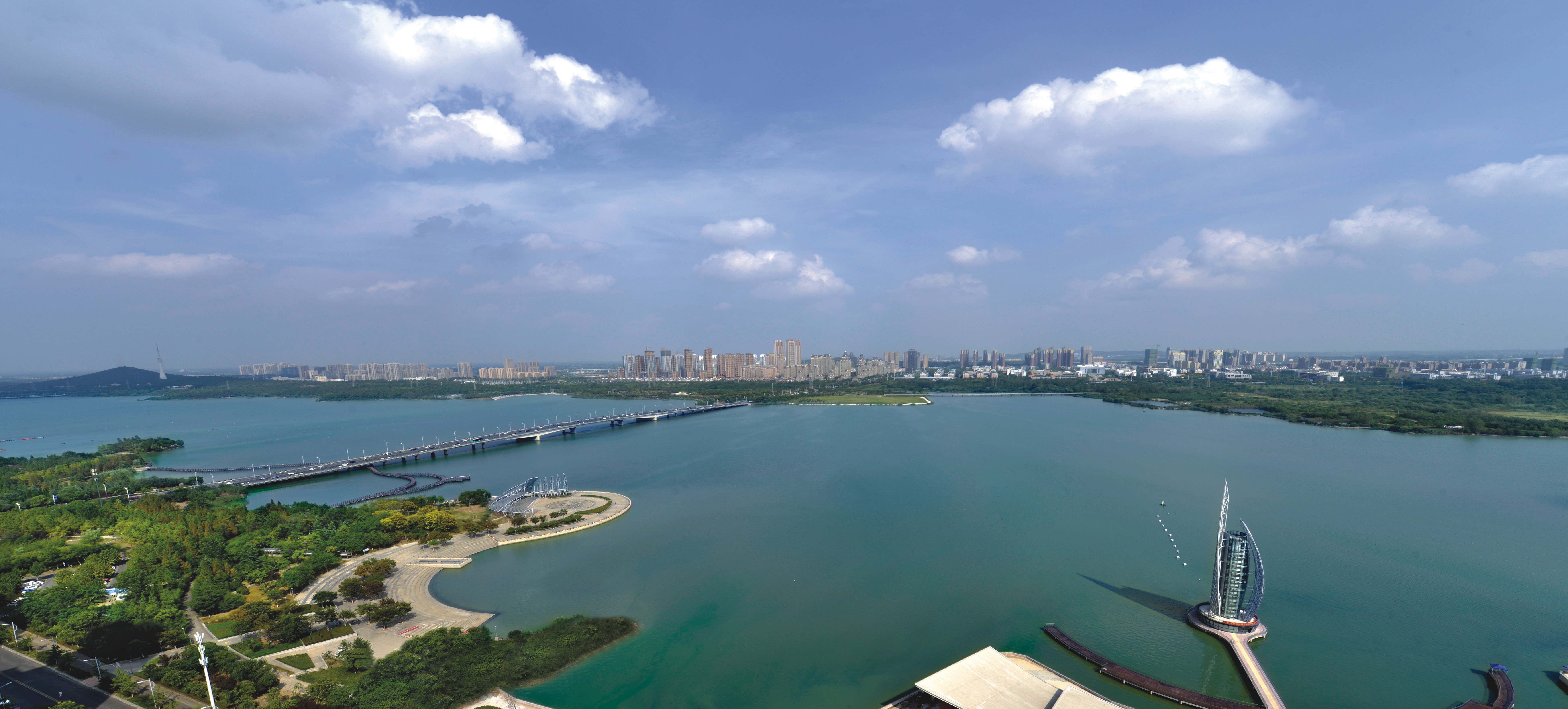 龍子湖風景