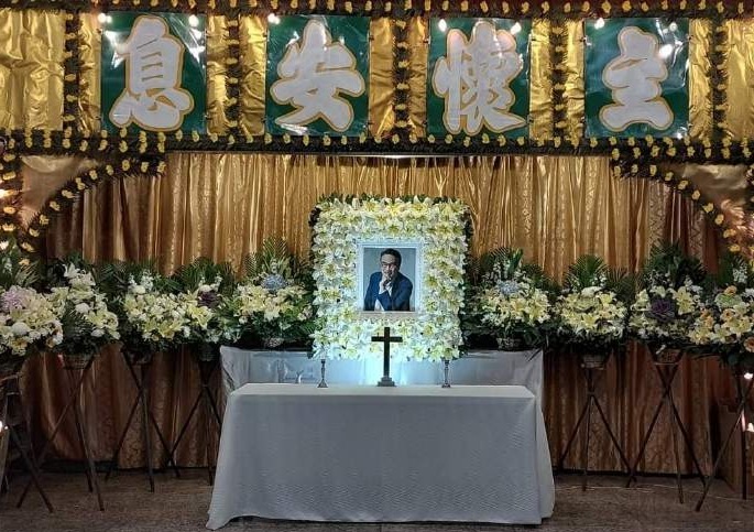 吴孟达香港设灵周星驰刘德华周润发等赠花圈致哀思