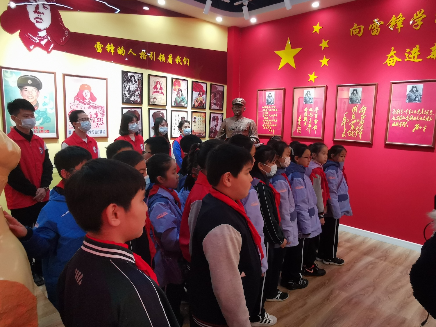 “书香换花香&middot;雷锋日公益行”活动成功在崂山如是书店举办