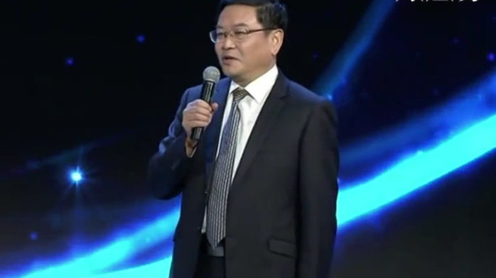 罗凌是教师出身,他为何从一名教师变成了农村调研专家?