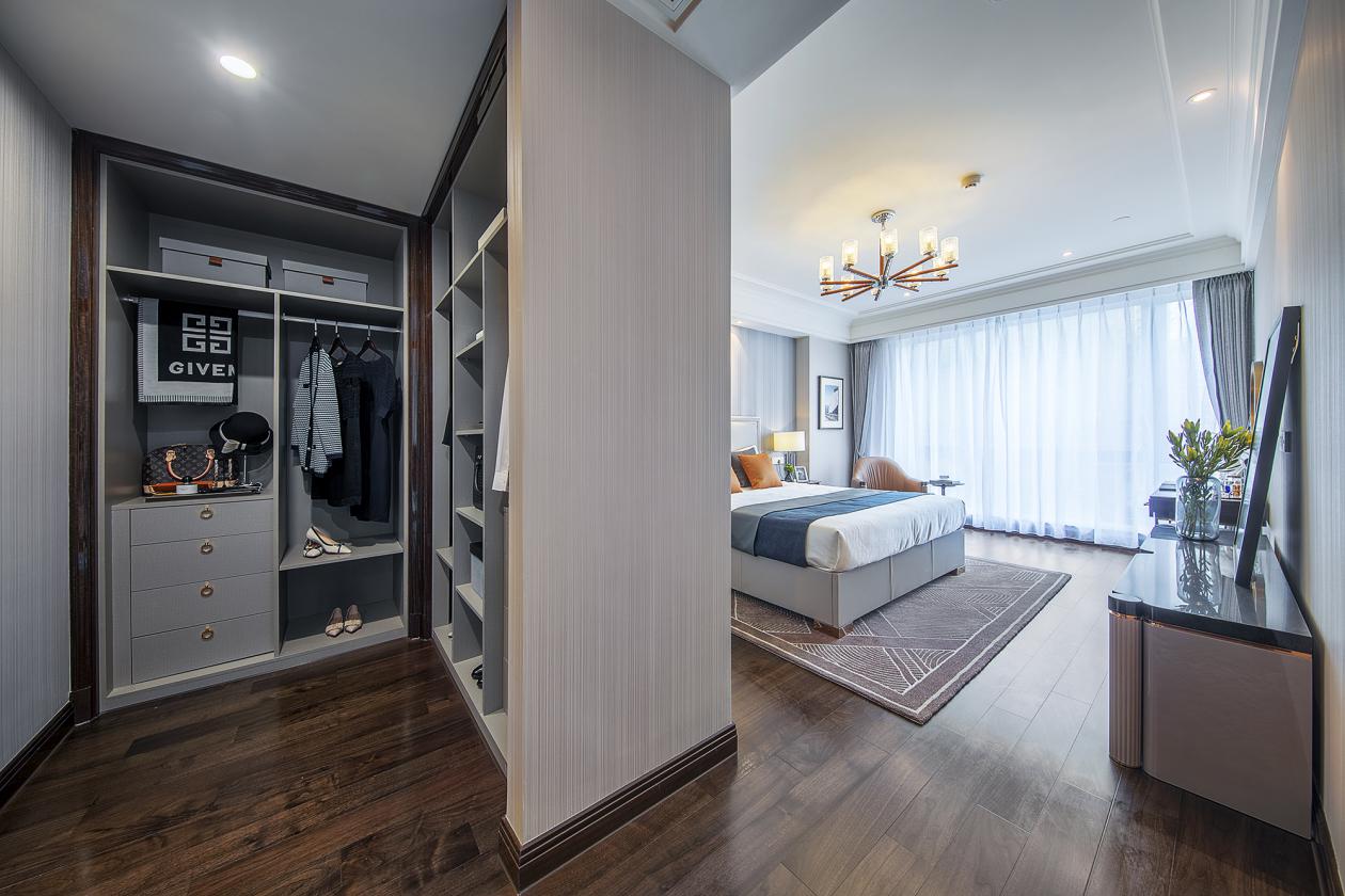 滨江龙湖东潮府样板间实景图这是一种人性化的设计语言,更是一种当代