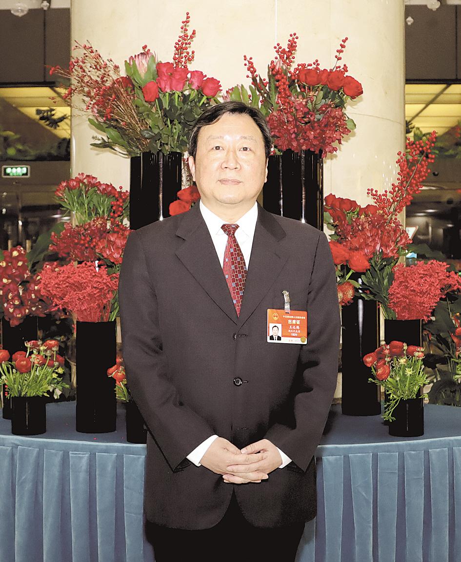 全国人大代表、咸宁市委副书记、市长 王远鹤 （湖北日报全媒记者 陈迹 摄）