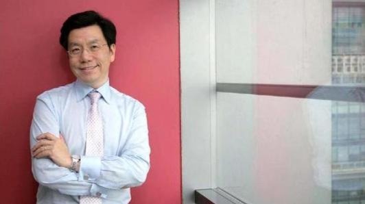 李开复1984年买下苹果第一代电脑，那时的苹果电脑要多少钱？