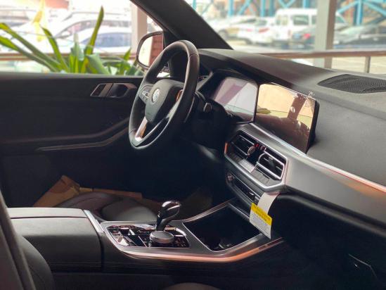 2020款宝马X5超畅销越野SUV 价格直降10万