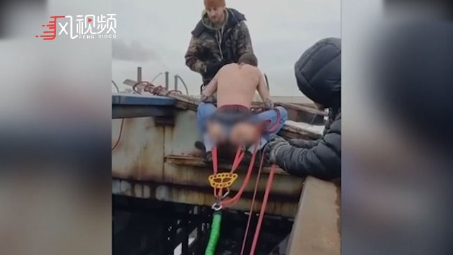 迷惑！俄男子臀部穿孔固定绳索后蹦极