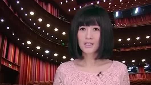 音乐家朱亦兵放弃国外高薪工作后，开始了走街串巷的生活