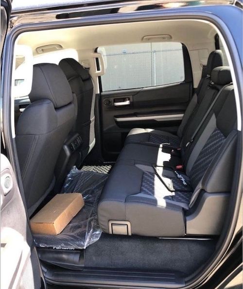 2020款丰田坦途皮卡首批国六抵港预售