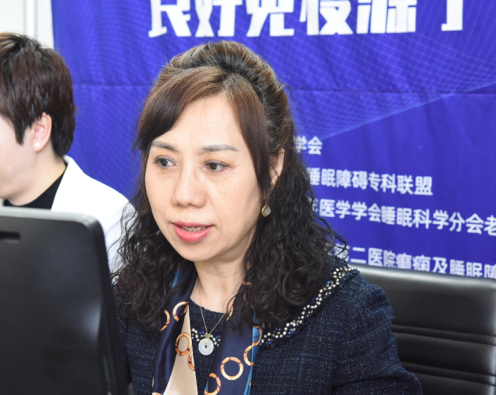 哈医大二院神经病学教研室主任,癫痫及睡眠障碍中心主任朱雨岚教授