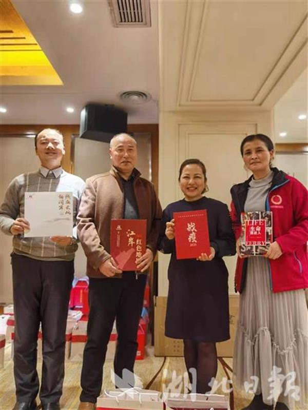 “欢迎你们回江岸见故人”