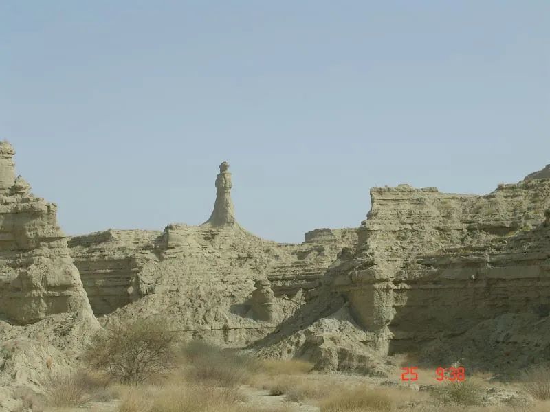 Princess of Hope, Hingol National Parkwetlandsofpakistan, CC BY-SA 2.0, http://r6d.cn/bd9n7