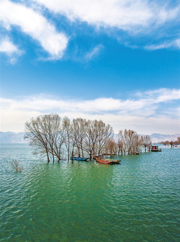 东干码头烟波荡漾 掌上兰州&middot;兰州晨报首席记者 田蹊 摄