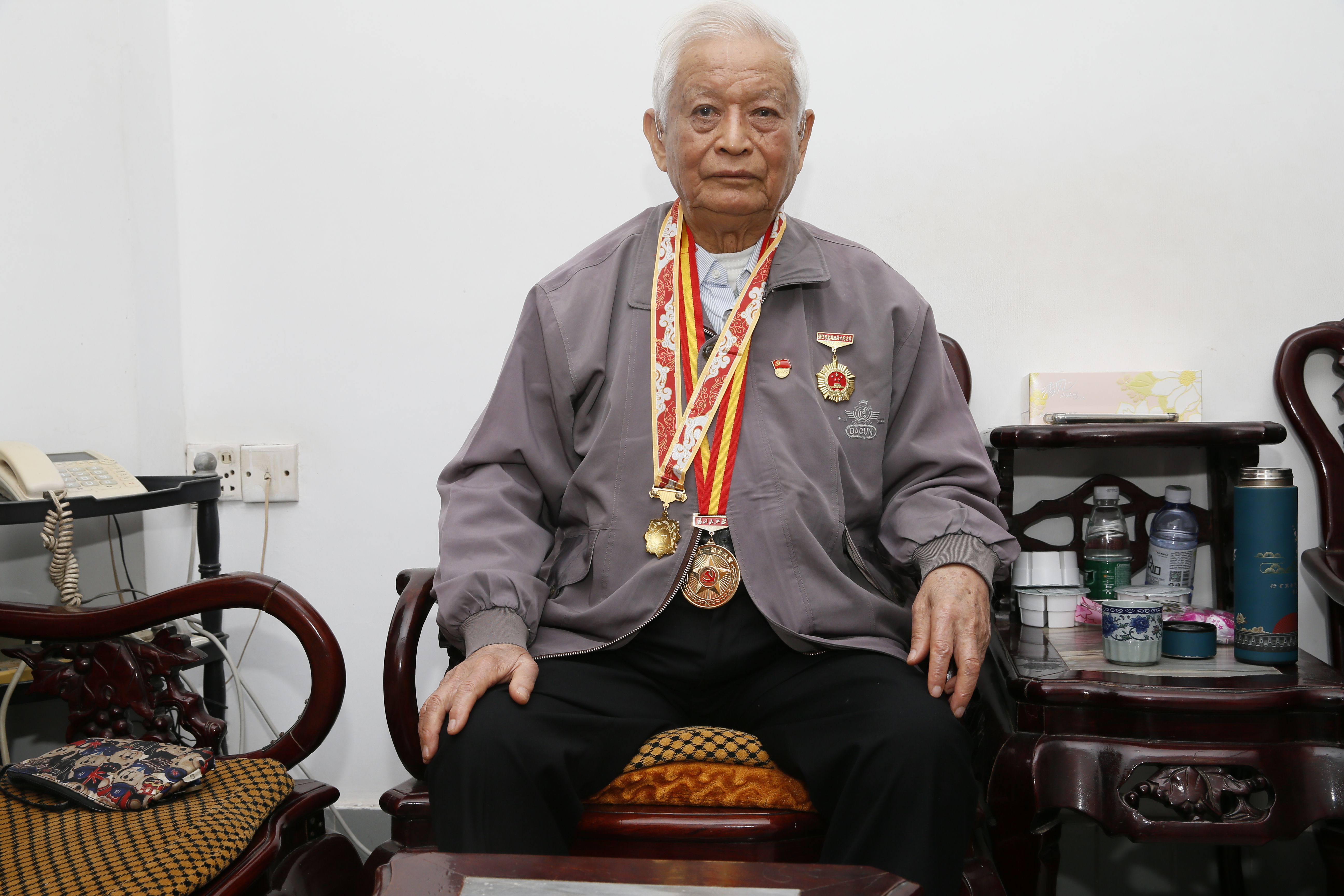 初心伴夕阳余热写春秋访湛江市科技局离休干部黄立华