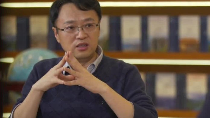 如何做才能破掉自己信息的茧壳？施展从这几个方面分析
