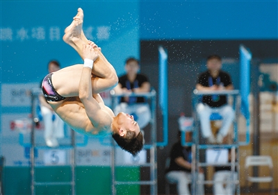 十四运会跳水测试赛:奥运冠军施廷懋曹缘夺冠