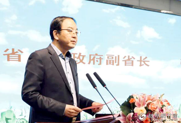 甘肃省副省长张世珍在启动仪式上发表主旨讲话 甘肃省供销联社供图