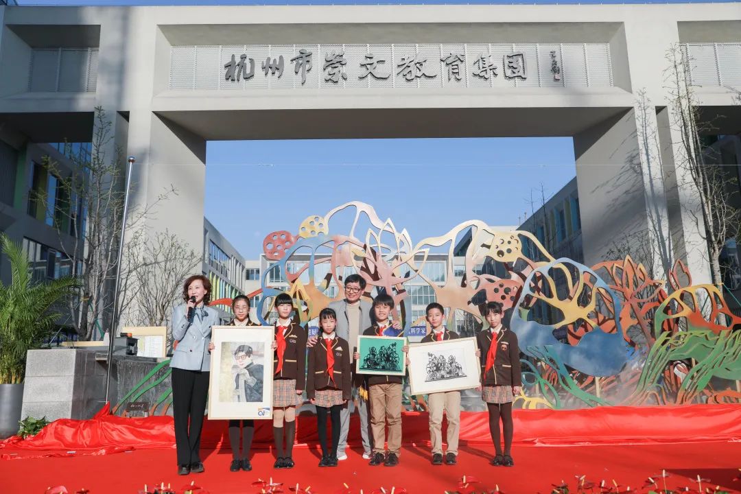 非遗传承人将杭州四十二景之一的“崇文舫课”搬到了校园…学生大呼“看到了历史”！