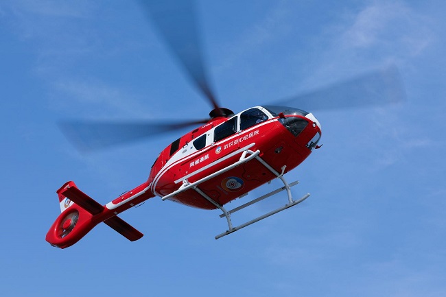 33分钟空中120又成功救治一例危重病人