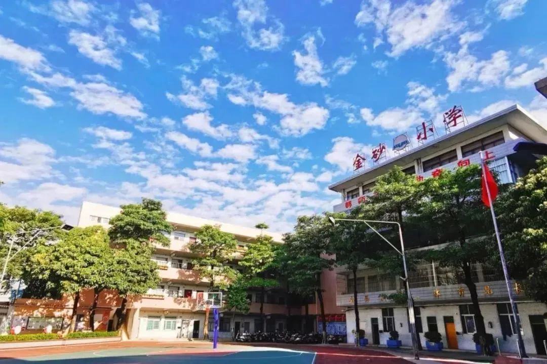 梅溪东岸稀缺的一线河景板式小高层,或许只要9k起!