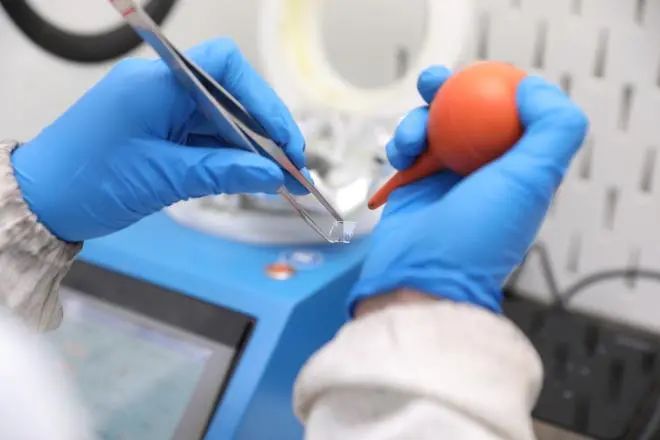 从0到1！西北工业大学黄维院士团队这一创新性研究成果登上《科学》