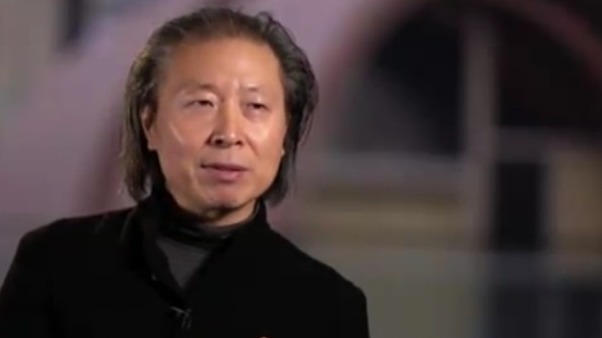 在创作上，朱锫称自己可以一个人完成对事物的理解