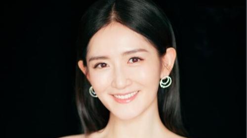 谢娜曾获表演比赛金奖，讲述首次三亚拍戏经历：我还要兼职“吸油”助理