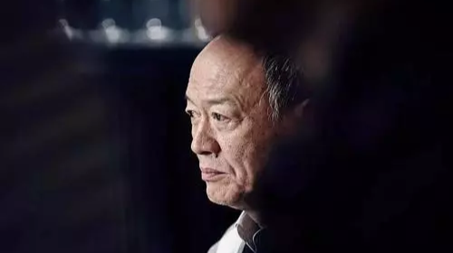 “戏痴”金士杰演了40多年的舞台剧,曾把剧本当作孩子_凤凰网视频_凤凰网