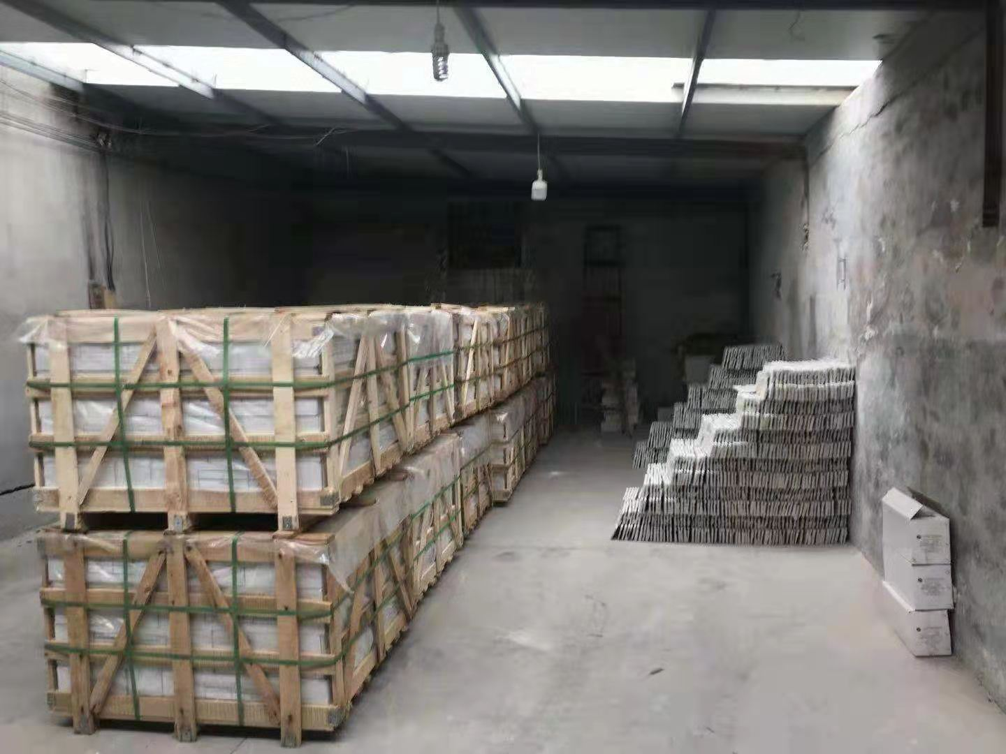 该石材厂通过贷款采购新设备后批量生产出的产品