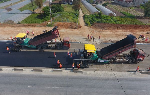 杨泗港快速通道光谷大道南延段一批道路最近进展来了