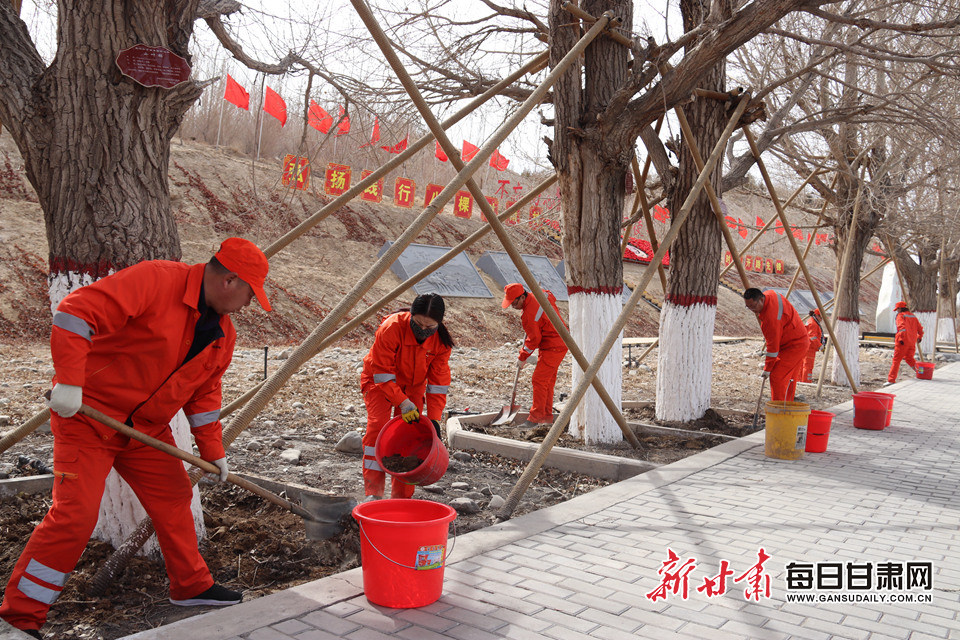 公路人养护八棵树