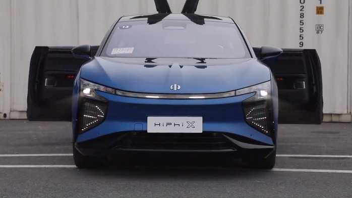 试驾高合HiPhi X 6座版 未来汽车的模样
