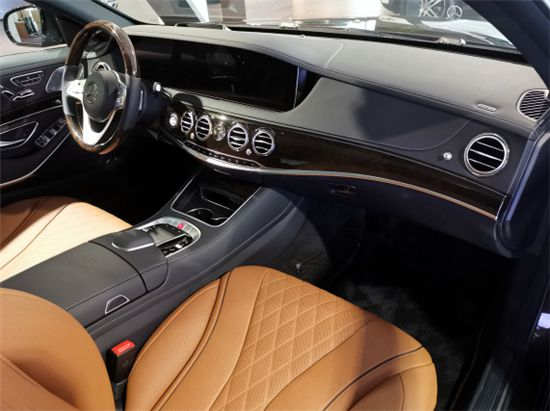 2021款迈巴赫s450最新落地价格多少钱