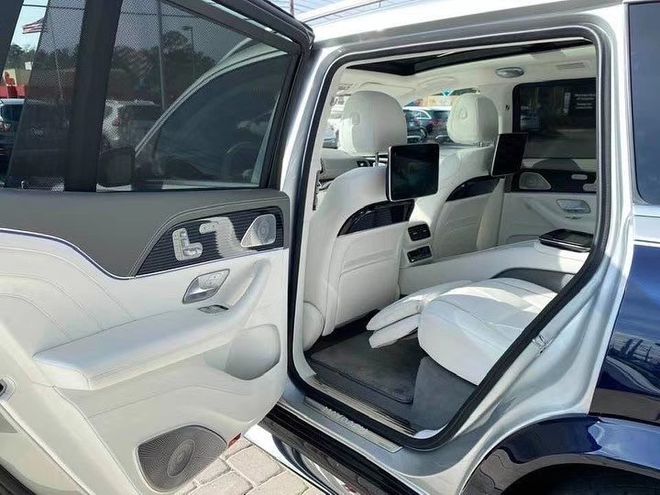 全新迈巴赫GLS480 引领豪华SUV 优惠   