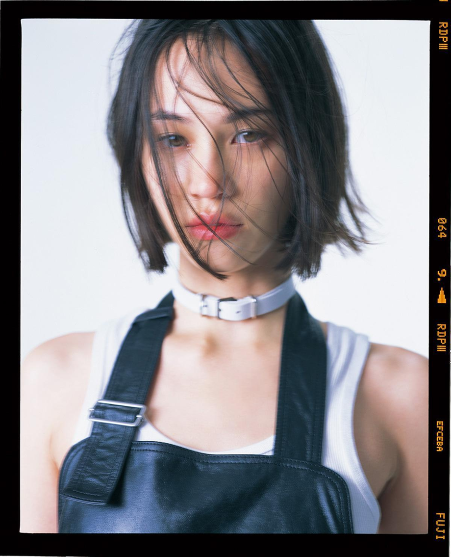 荒木经惟镜头里的日本女星_凤凰网文化读书_凤凰网