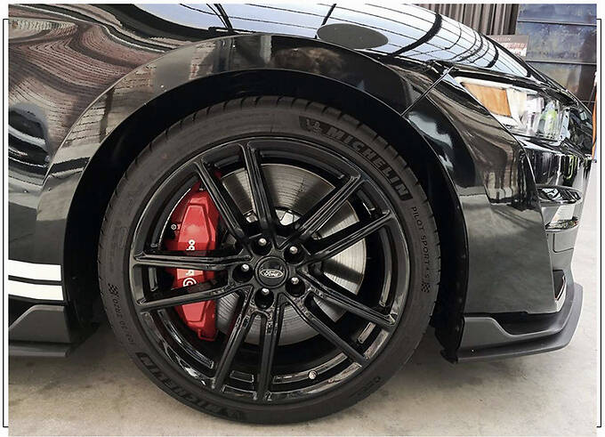 福特全新谢尔比gt500实拍 搭5.2t/双色运动座椅-图5