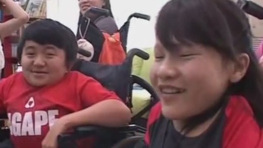 孩子们在“奇妙爱之家”相遇 逐渐适应了这里的生活