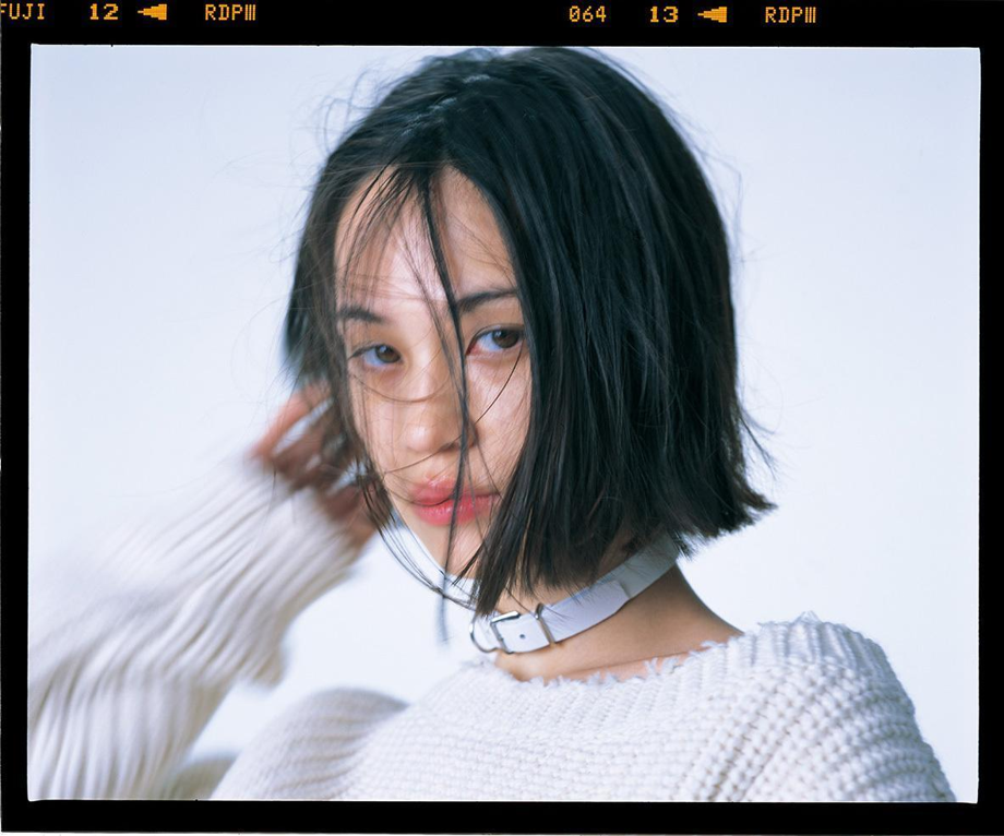 荒木经惟镜头里的日本女星_凤凰网文化读书_凤凰网