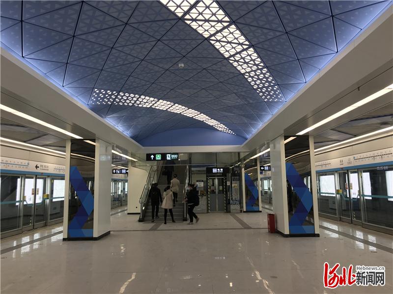 石家庄地铁3号线乐乡站。河北日报记者任学光摄