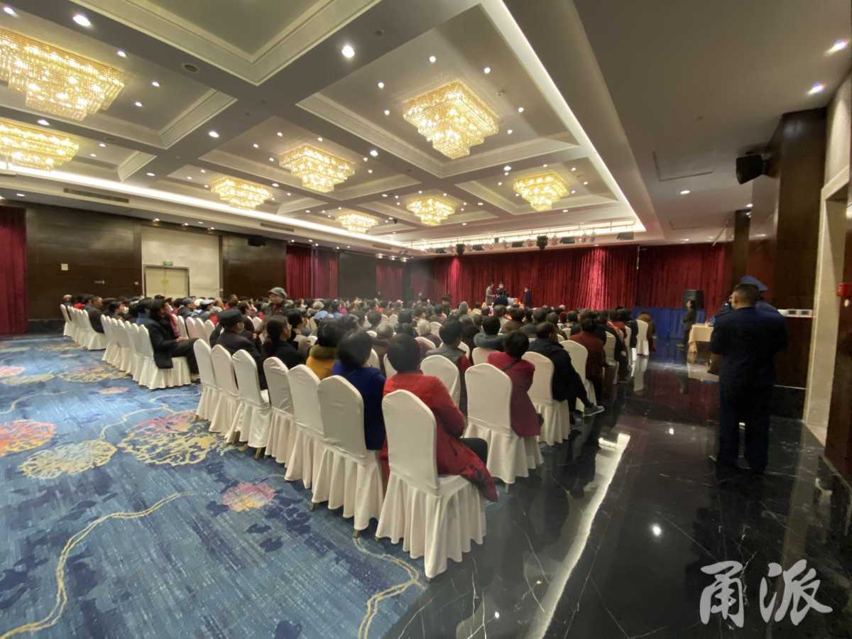 被子里有黑钻石能提高免疫力这个会销骗局太离谱