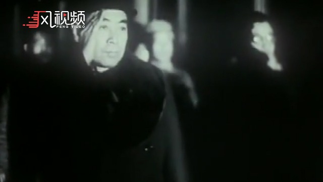 1950年，周恩来首次出访苏联，双方签订《中苏友好同盟互助条约》