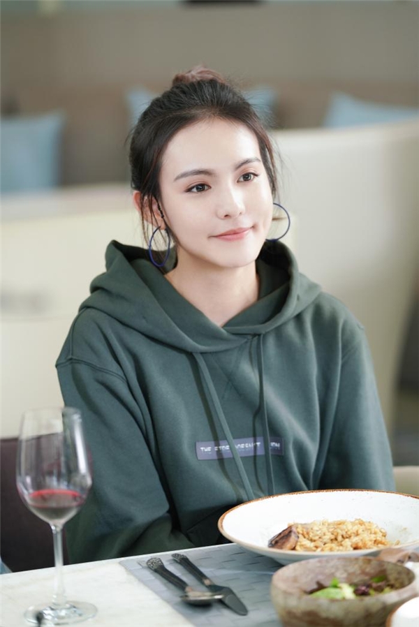 两部剧同期热播高颜值美女演员郭幸成新晋闺蜜专业户