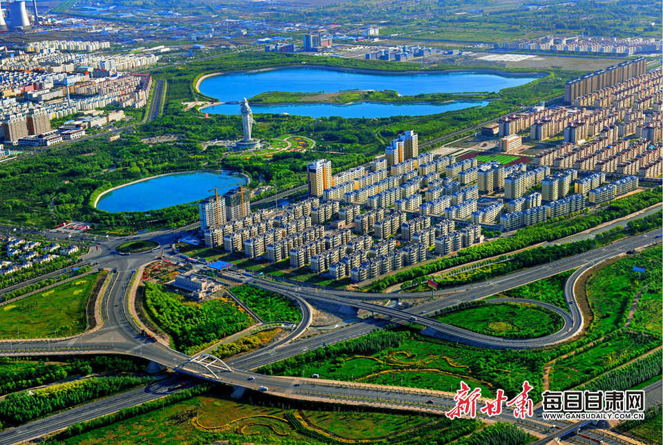 “戈壁明珠”嘉峪关(资料图)